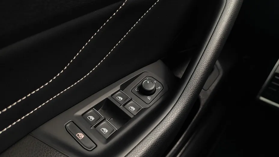 VOLKSWAGEN Arteon Arteon 2.0 TDI 4Motion R-Line DSG
