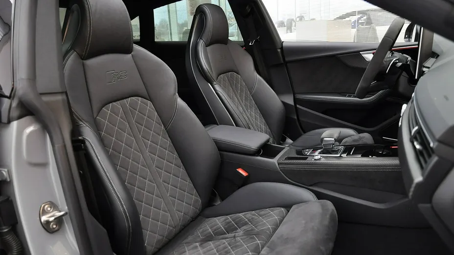AUDI A5 RS5 Quattro Tiptronic
