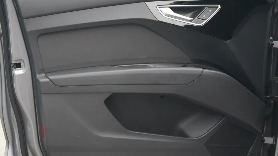 AUDI Q4 Q4 e-tron 50 77kWh Quattro S Line