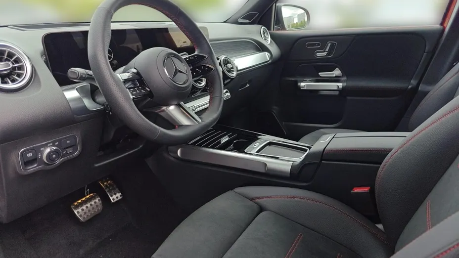 MERCEDES-BENZ GLB GLB 180 mHEV AMG Line 7G-DCT Nowy
