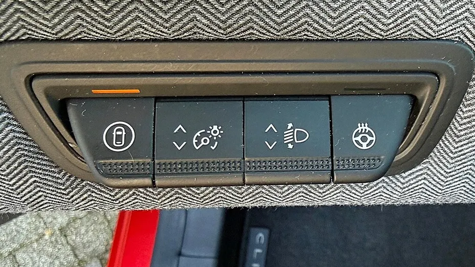 RENAULT Clio Clio 1.0 TCe Techno X-Tronic