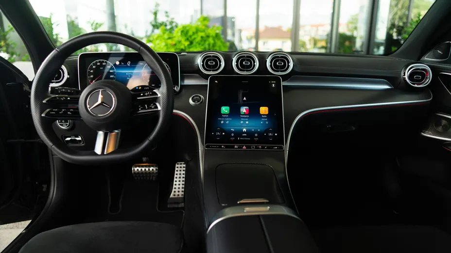 MERCEDES-BENZ C Klasa C 220 d mHEV 4-Matic AMG