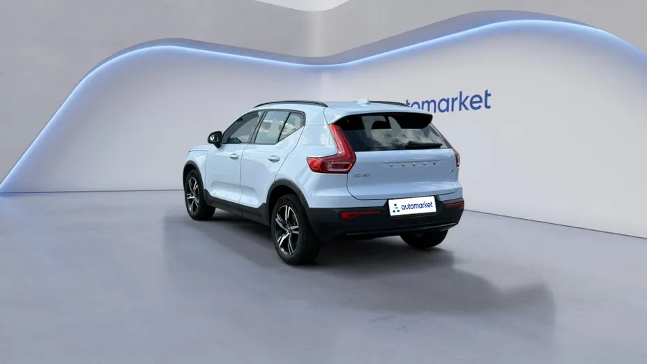 VOLVO XC40 XC40 B3 Plus Dark aut