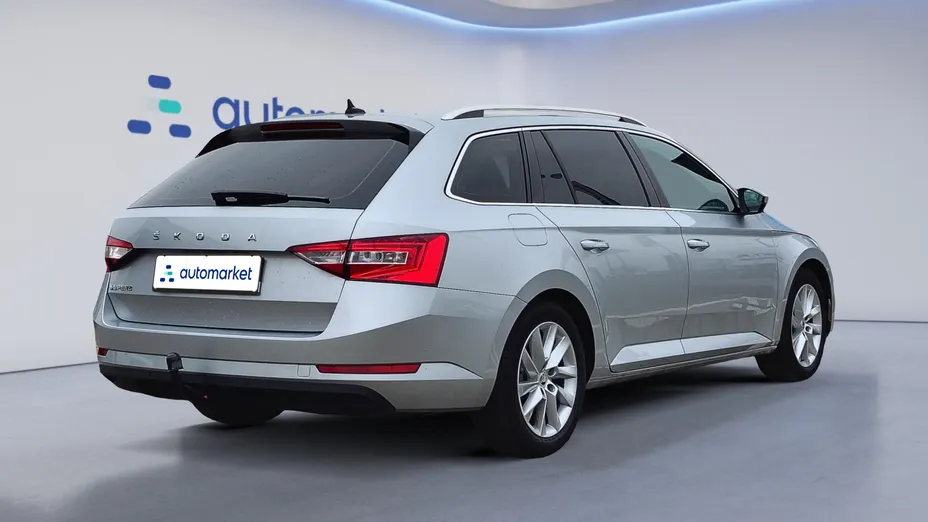 SKODA Superb Superb 2.0 TDI SCR Style DSG