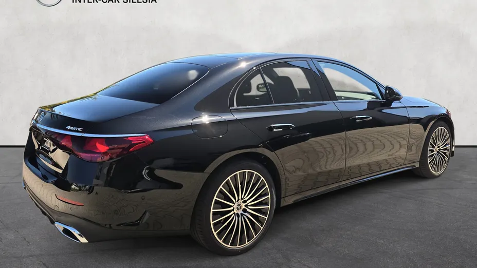 MERCEDES-BENZ E Klasa E 220 d mHEV 4-Matic AMG 9G-Tronic Nowy