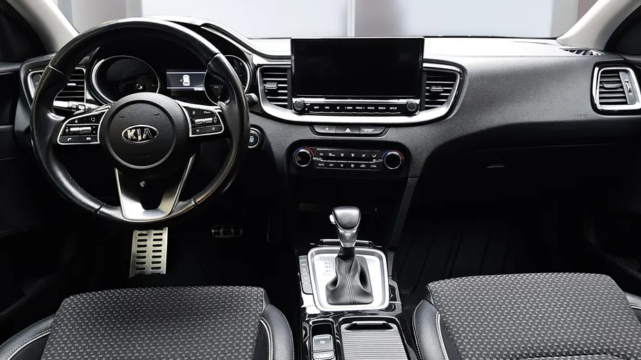 KIA Cee'd Ceed 1.6 CRDi SCR L DCT