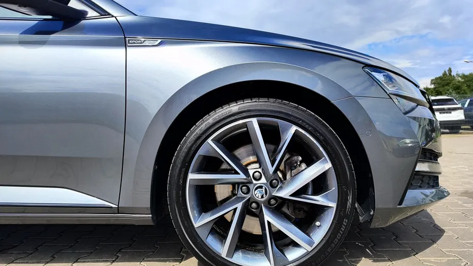 SKODA Superb Superb 2.0 TSI 4x4 Sportline DSG