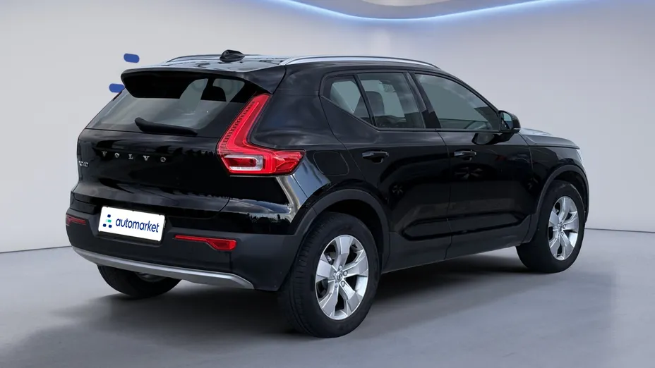 VOLVO XC40 XC40 T3 Momentum Pro aut