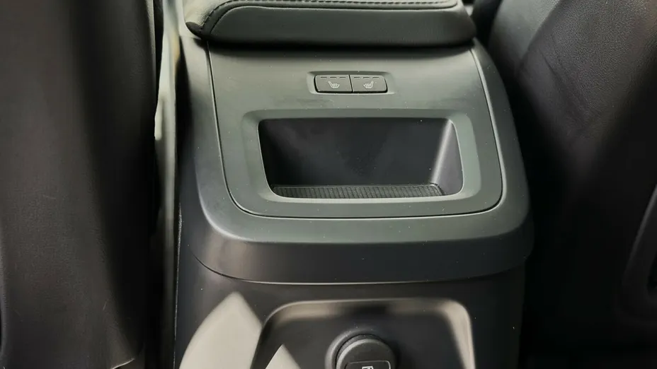 VOLVO XC60 XC60 T6 Plug-In Hybrid AWD Plus Dark aut