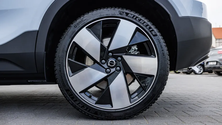 VOLVO C40 C40 Recharge Twin AWD Plus Nowy