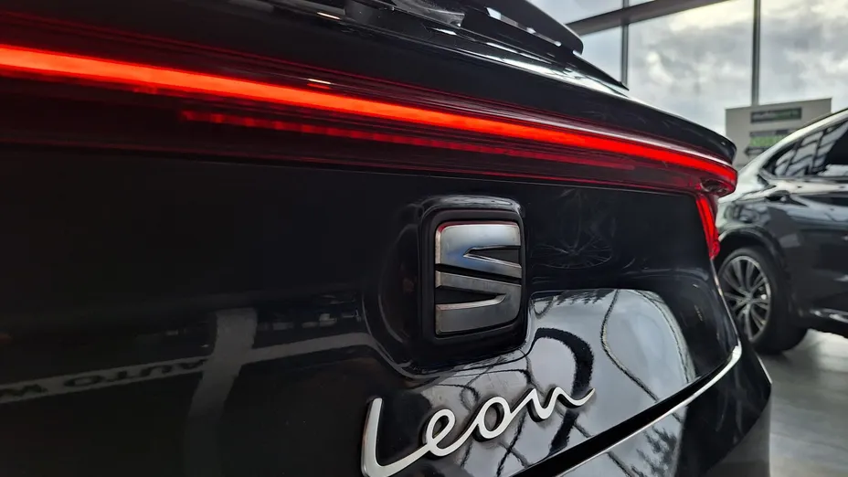 SEAT Leon Leon 1.5 eTSI Xcellence DSG