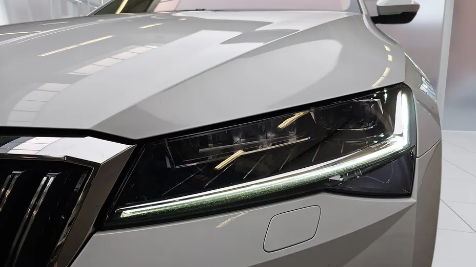 SKODA Superb Superb 2.0 TDI SCR L&K DSG