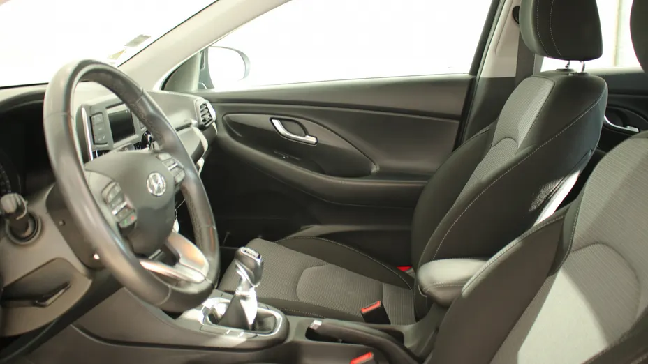 HYUNDAI i30 i30 1.4 Classic +
