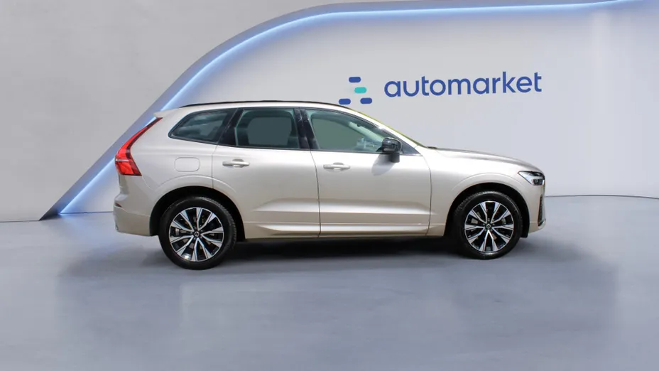 VOLVO XC60 XC60 B4 D AWD Plus Dark aut