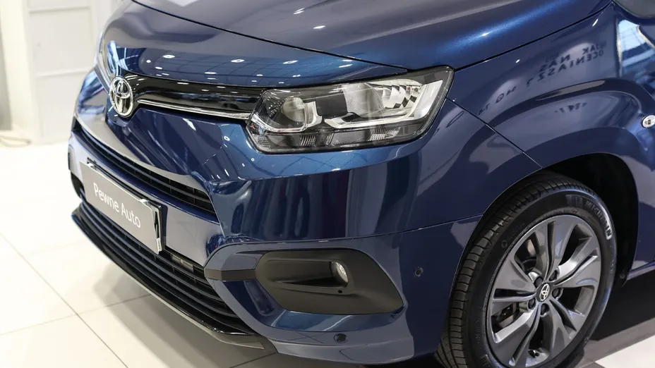 TOYOTA Proace City Verso Proace City Verso Long 1.5 D-4D Family Aut.