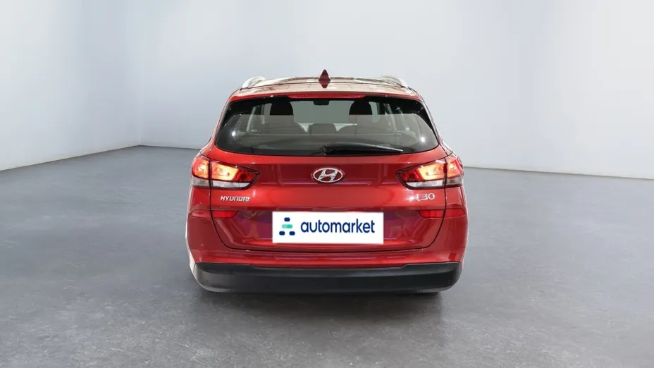 HYUNDAI i30 i30 1.0 T-GDI Classic + DCT