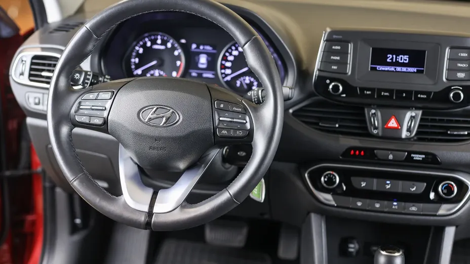 HYUNDAI i30 i30 1.0 T-GDI Classic + DCT