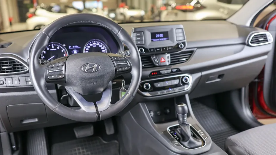 HYUNDAI i30 i30 1.0 T-GDI Classic + DCT