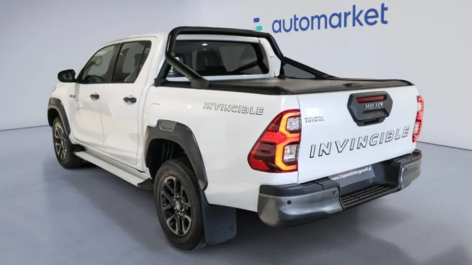 TOYOTA HiLux Hilux 2.8 D-4D Double Cab Invincible 4x4 aut