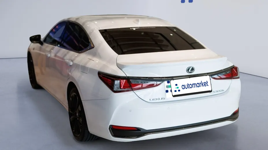 LEXUS ES ES 300h F Sport Design