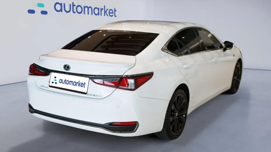 LEXUS ES ES 300h F Sport Design