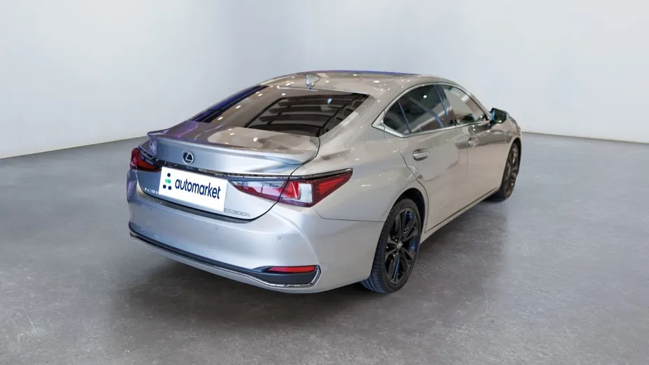 LEXUS ES ES 300h F Sport Design
