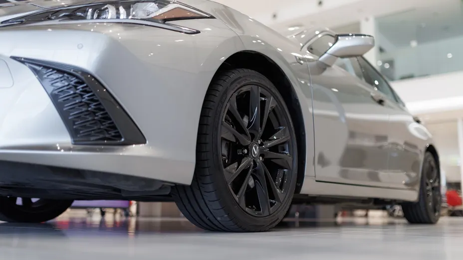 LEXUS ES ES 300h F Sport Design
