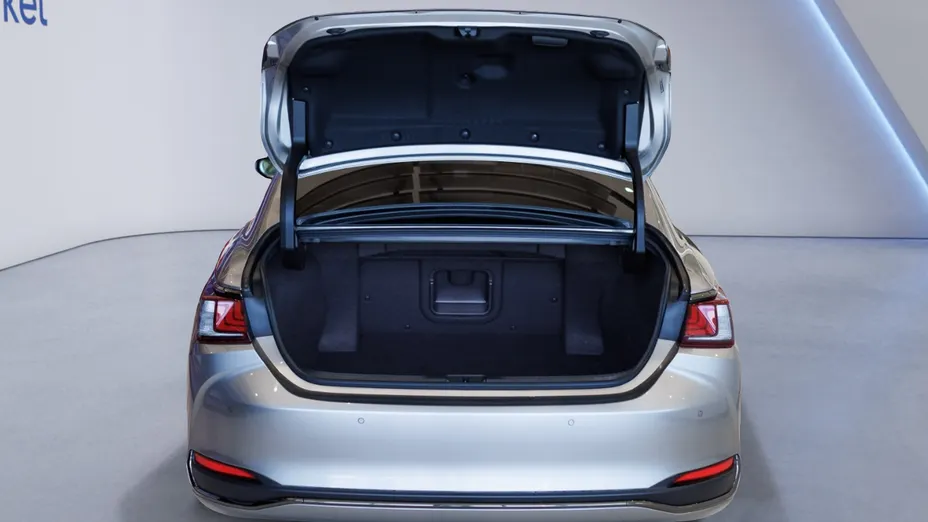 LEXUS ES ES 300h F Sport Design