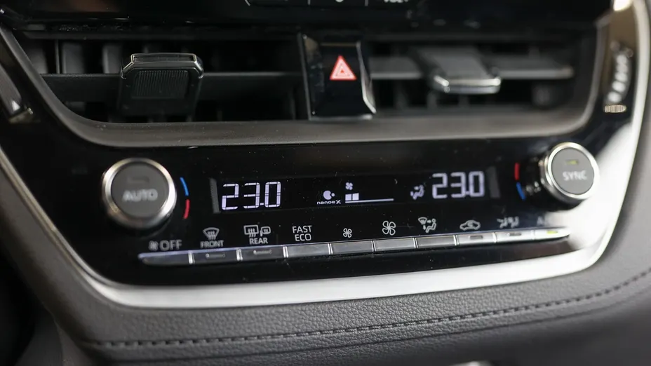 TOYOTA Corolla Cross Corolla Cross 2.0 Hybrid Executive