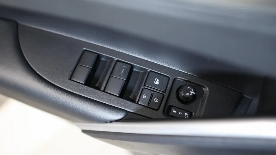 TOYOTA Corolla Cross Corolla Cross 2.0 Hybrid Executive AWD