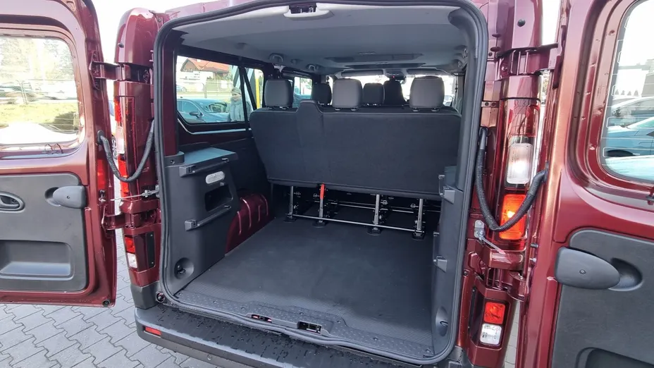 RENAULT Trafic Trafic Kombi 2.0 Blue dCi L2 Equilibre Nowy