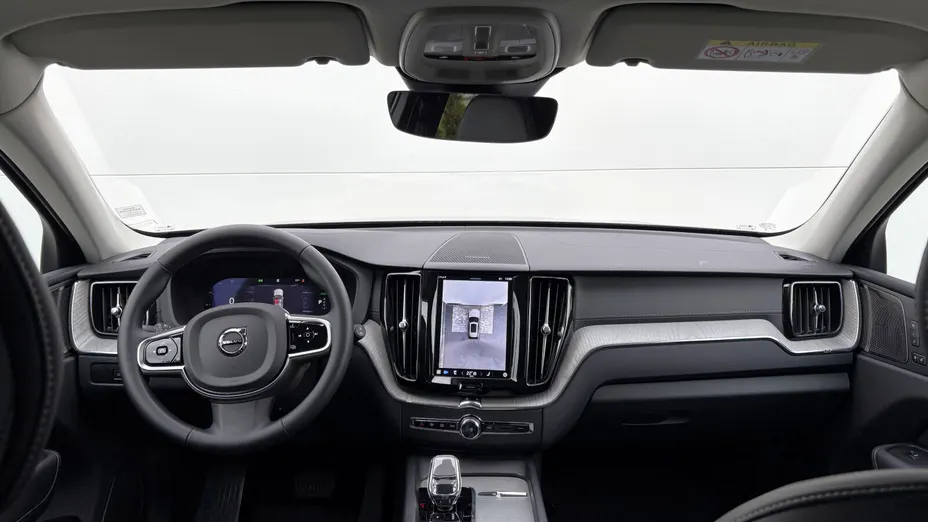 VOLVO XC60 XC60 T6 Plug-In Hybrid AWD Ultra Bright aut