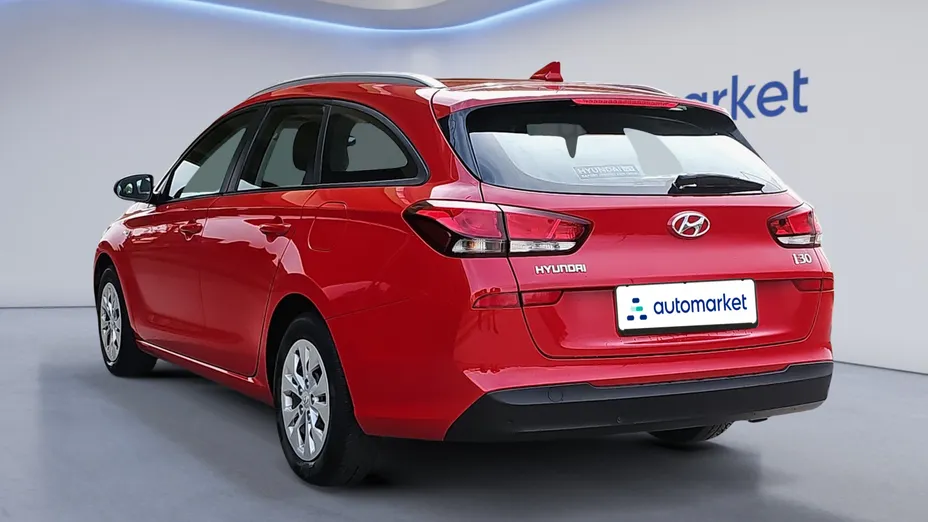 HYUNDAI i30 i30 1.6 D Classic +