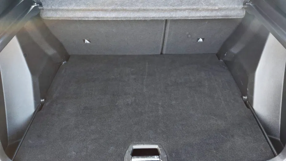 PEUGEOT 2008 2008 1.2 PureTech Allure S&S EAT8