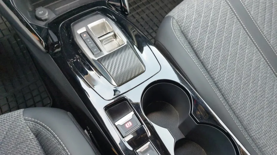 PEUGEOT 2008 2008 1.2 PureTech Allure S&S EAT8