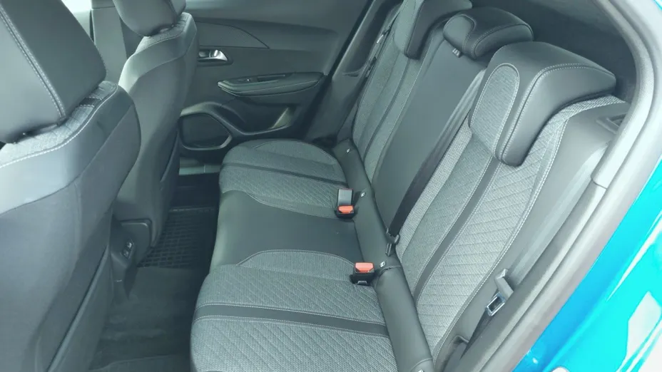 PEUGEOT 2008 2008 1.2 PureTech Allure S&S EAT8