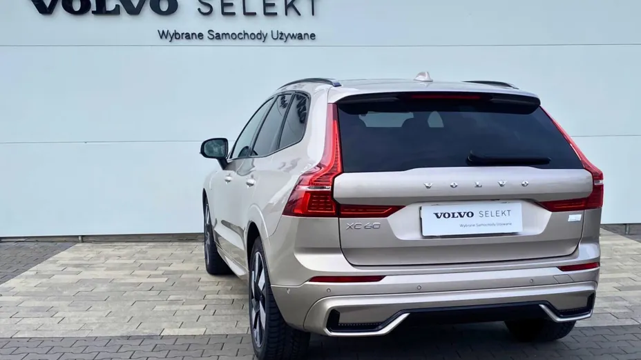 VOLVO XC60 XC60 T8 Plug-In Hybrid AWD Ultimate Dark aut