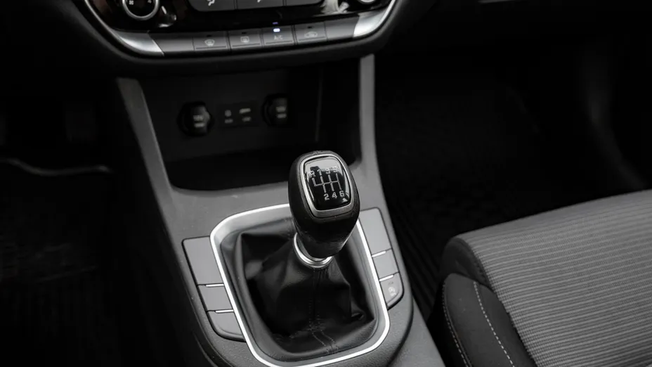 HYUNDAI i30 i30 1.4 Classic +