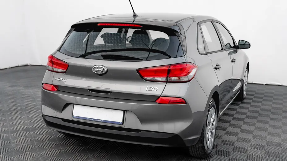 HYUNDAI i30 i30 1.4 Classic +