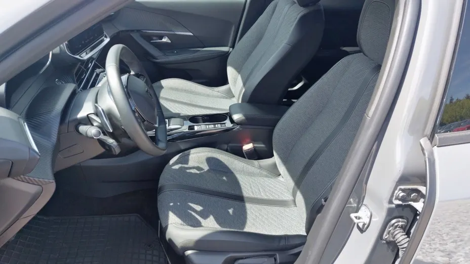PEUGEOT 2008 2008 1.2 PureTech Allure S&S EAT8