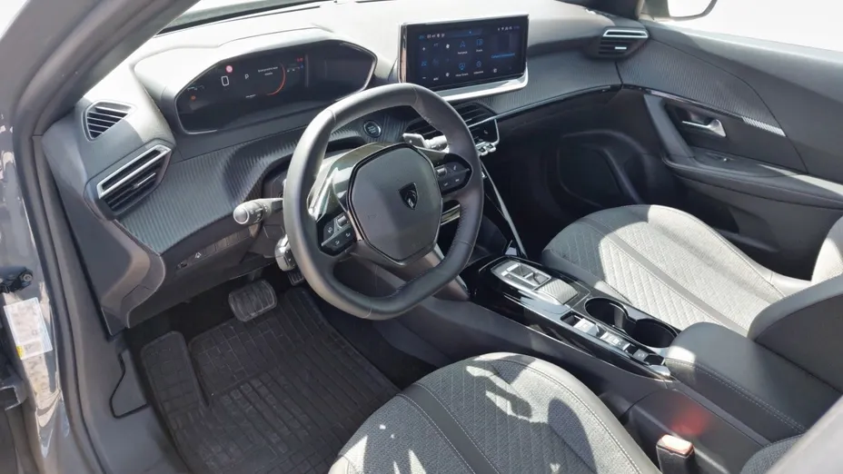 PEUGEOT 2008 2008 1.2 PureTech Allure S&S EAT8