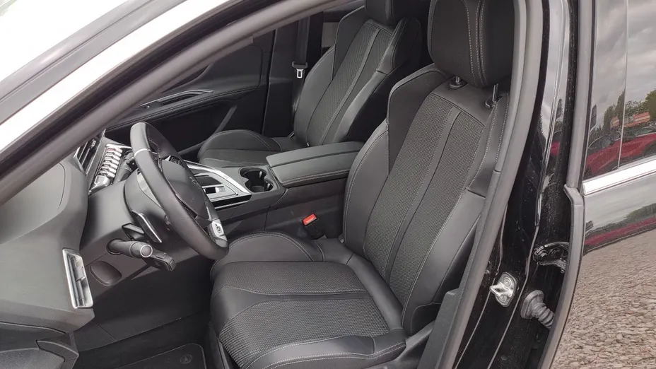 PEUGEOT 3008 3008 1.2 PureTech GT S&S EAT8