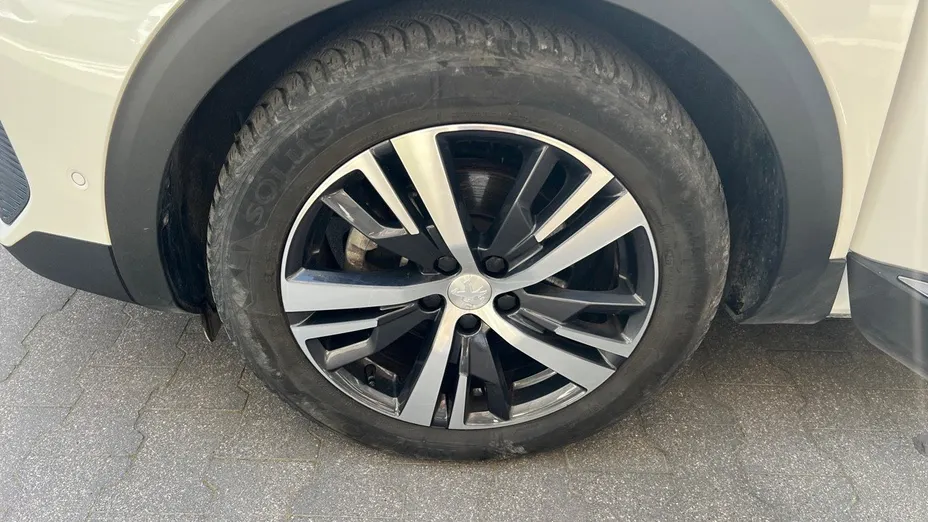 PEUGEOT 3008 3008 1.2 PureTech Allure Pack S&S EAT8