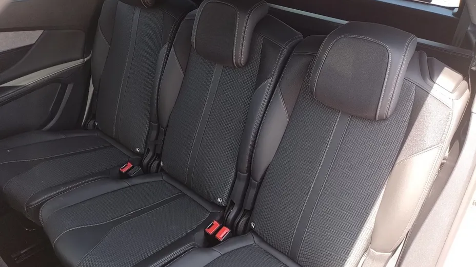 PEUGEOT 5008 5008 1.5 BlueHDi GT S&S EAT8