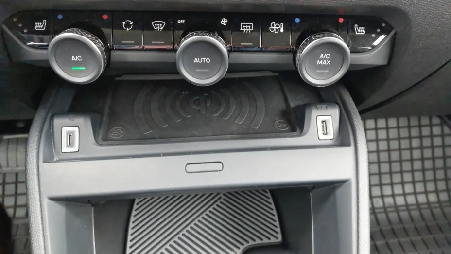 CITROEN C4 C4 1.2 PureTech Max S&S EAT8