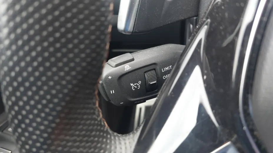 PEUGEOT 5008 5008 1.5 BlueHDi GT S&S EAT8