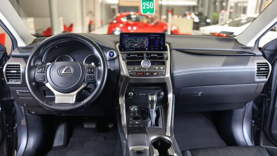 LEXUS NX NX 300h Optimum AWD