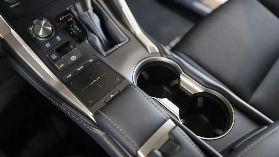 LEXUS NX NX 300h Optimum AWD