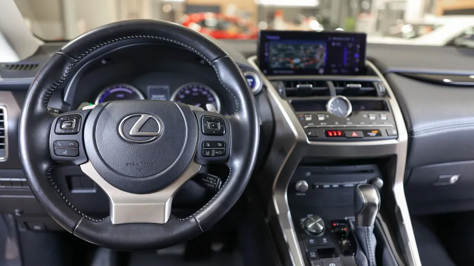 LEXUS NX NX 300h Optimum AWD