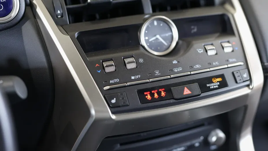 LEXUS NX NX 300h Optimum AWD